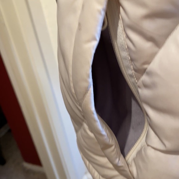 Columbia Cream Down & Feather Jacket Size: Small - Picture 8 of 15